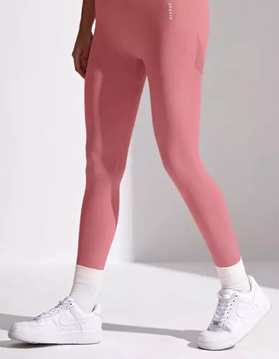 Imagen del producto: Leggins deportivos Essential Coral