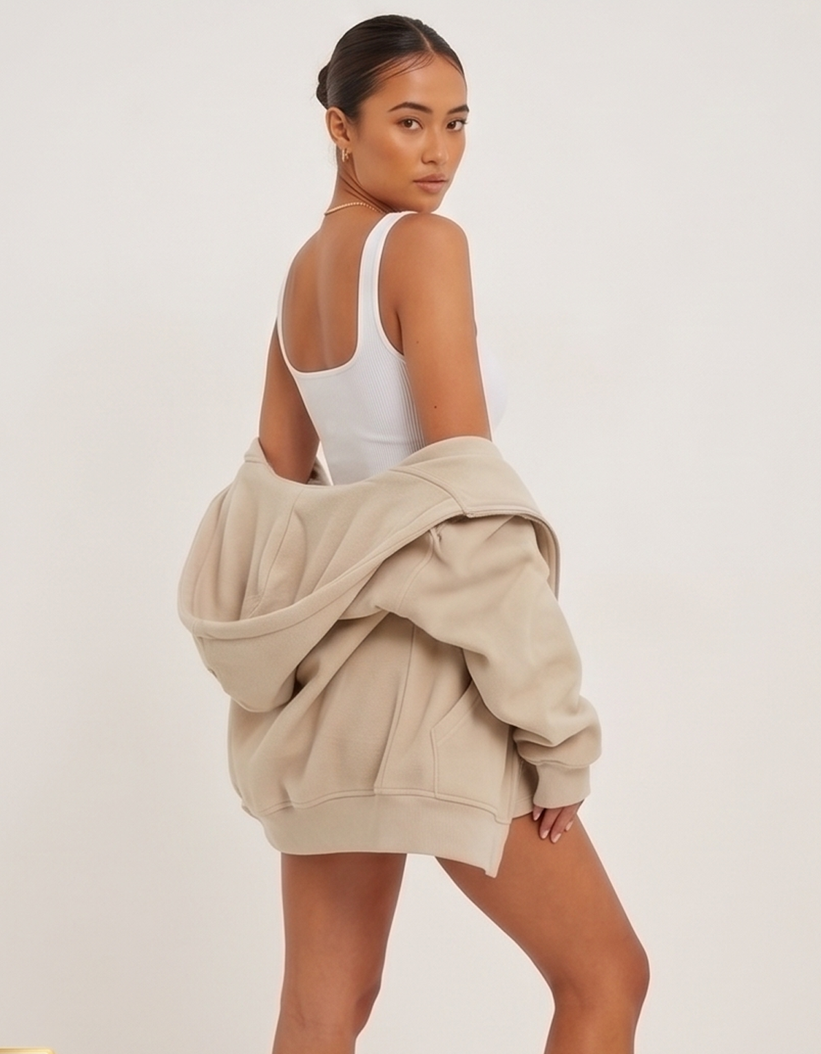 Tripack Croptop Basic OQQ - Detalle 1 moda deportiva
